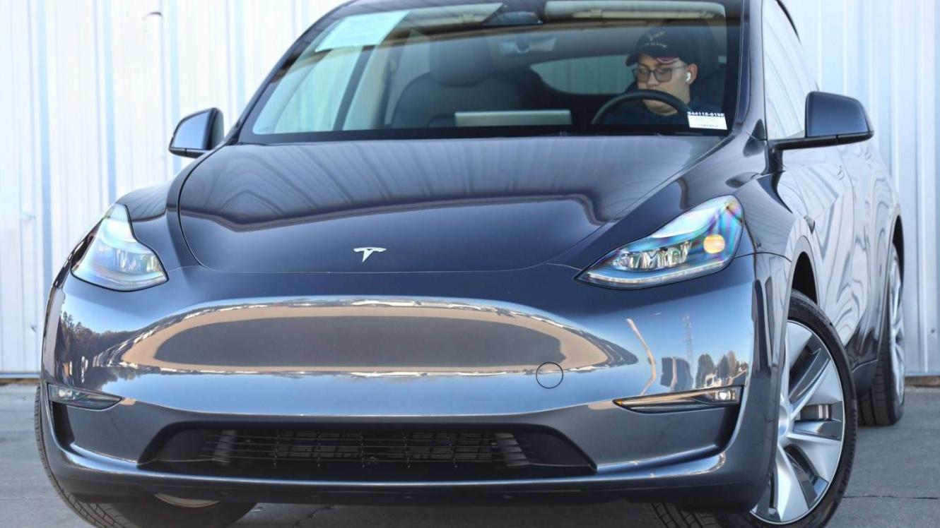 TESLA MODEL Y 2023 7SAYGDED1PF944115 image